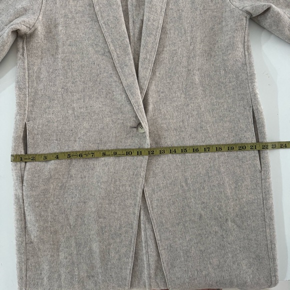 Uniqlo Women's Cacoon Coat - Picture 5 of 10